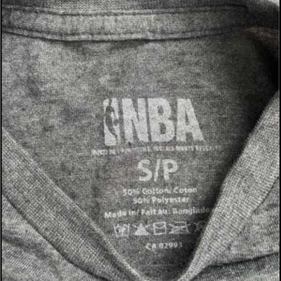 Toronto Raptors t-shirt - Picture 2 of 3